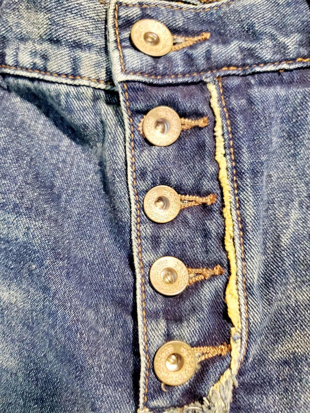 FREE PEOPLE Button Fly Distressed Denim Shorts Boho Festival Beach W29 - Picture 7 of 11